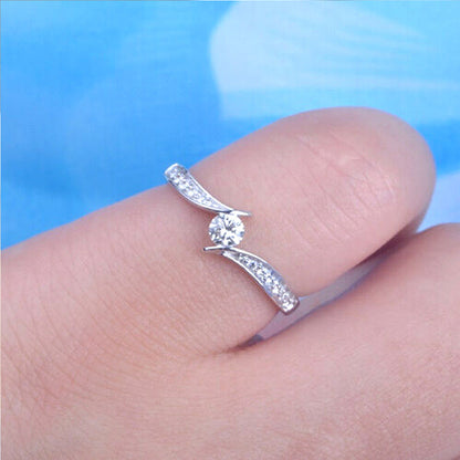 Happy Embrace Twisted Arm Zircon Ring