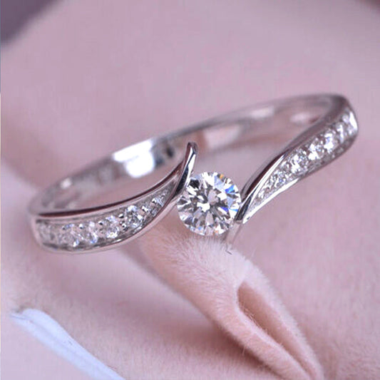 Happy Embrace Twisted Arm Zircon Ring